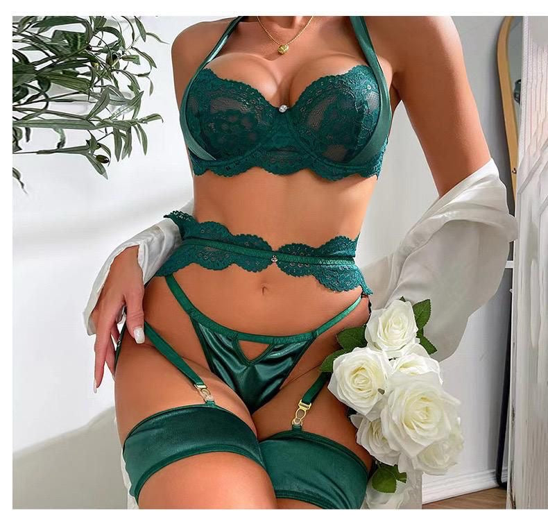 Velvet Set