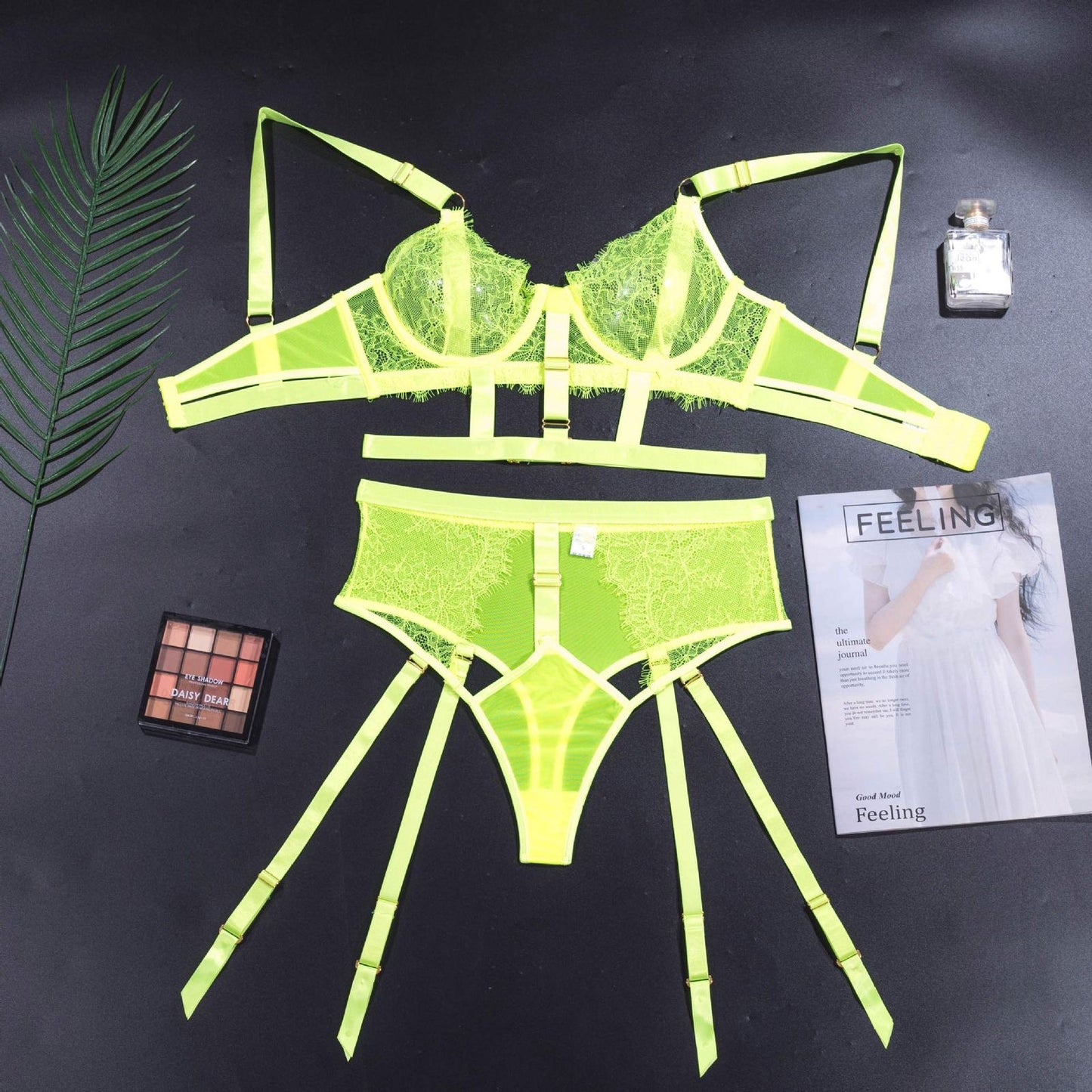 Nyelle Set